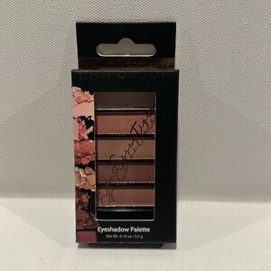 Max Studio Rose Nudes Eye Essential Eyeshadow Palette.